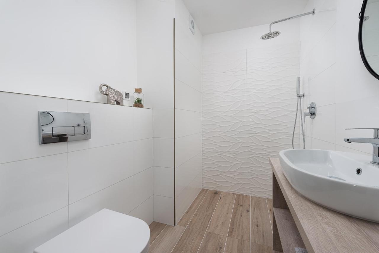 Róża Bałtyku - Apartamenty i Pokoje Dębki Zewnętrze zdjęcie